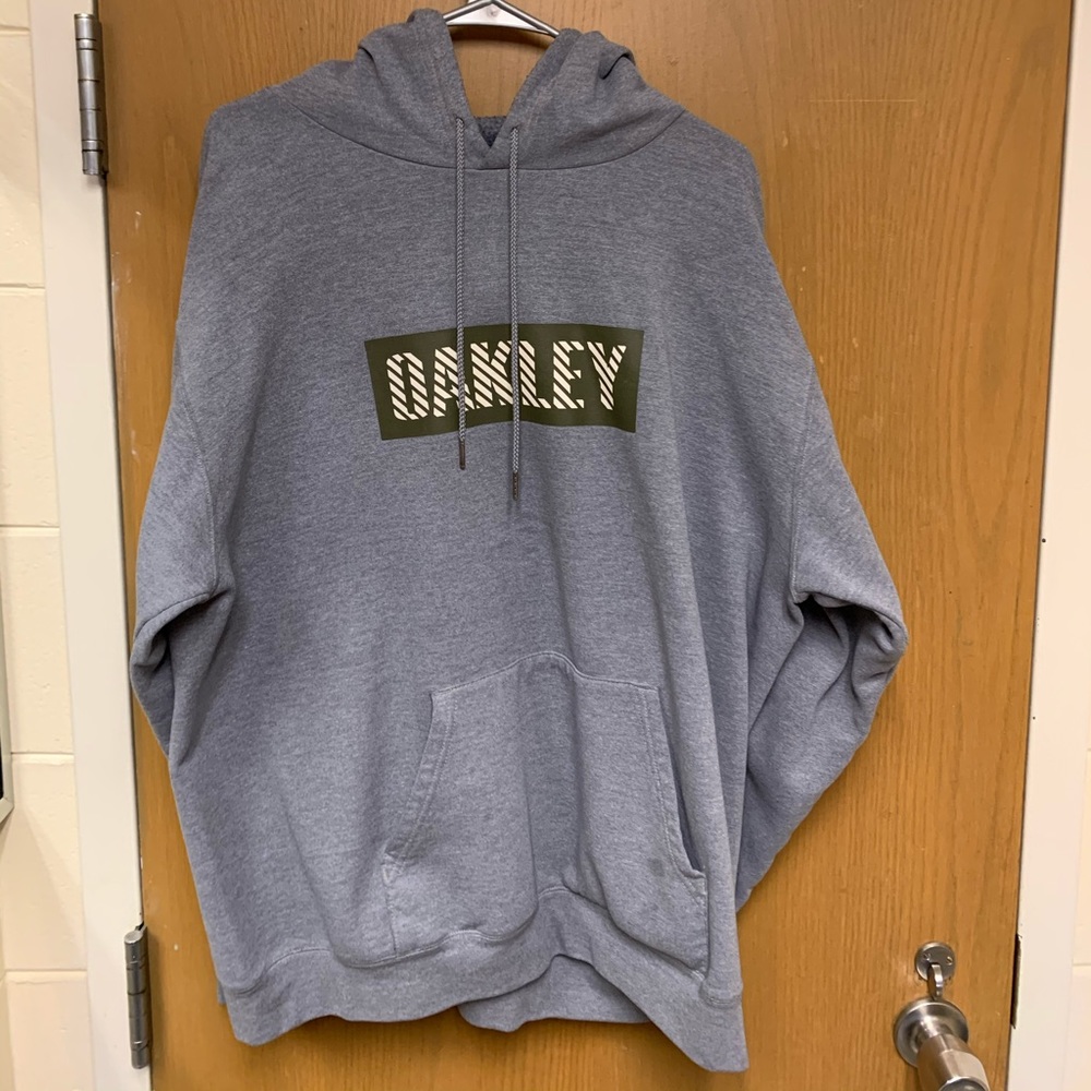 Oakley sweatshirt XL